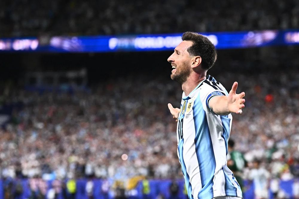 ميسي يكتب التاريخ: يحقق الرقم القياسي العالمي في كأس العالم أمام النمسا